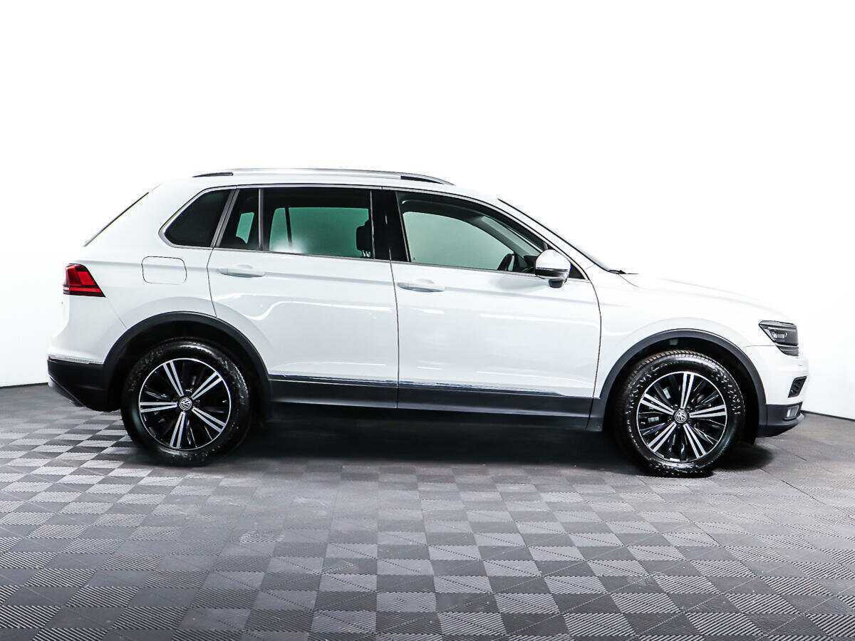 Купить Volkswagen Tiguan, 2017, 45 484 км.. Фото: #3