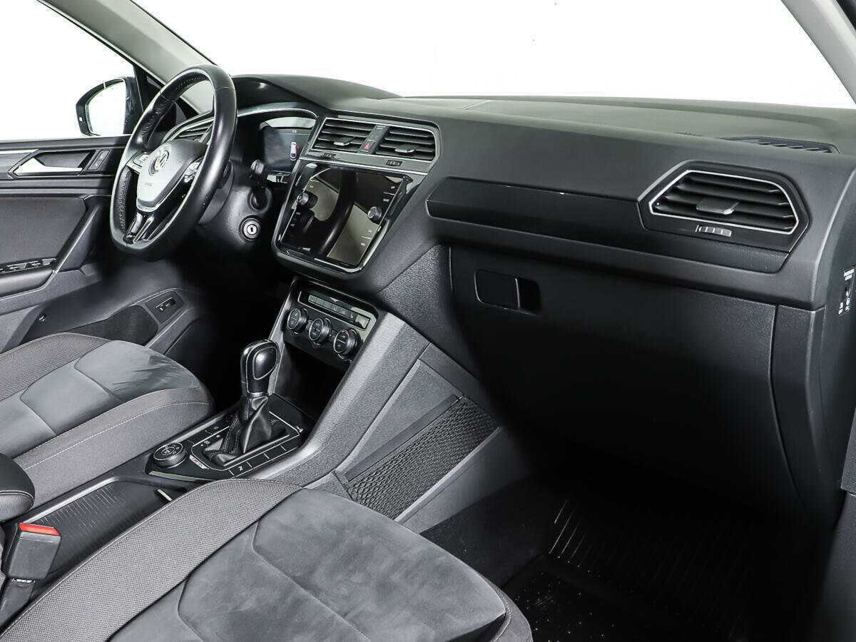 Купить Volkswagen Tiguan, 2018, 95 970 км.. Фото: #8