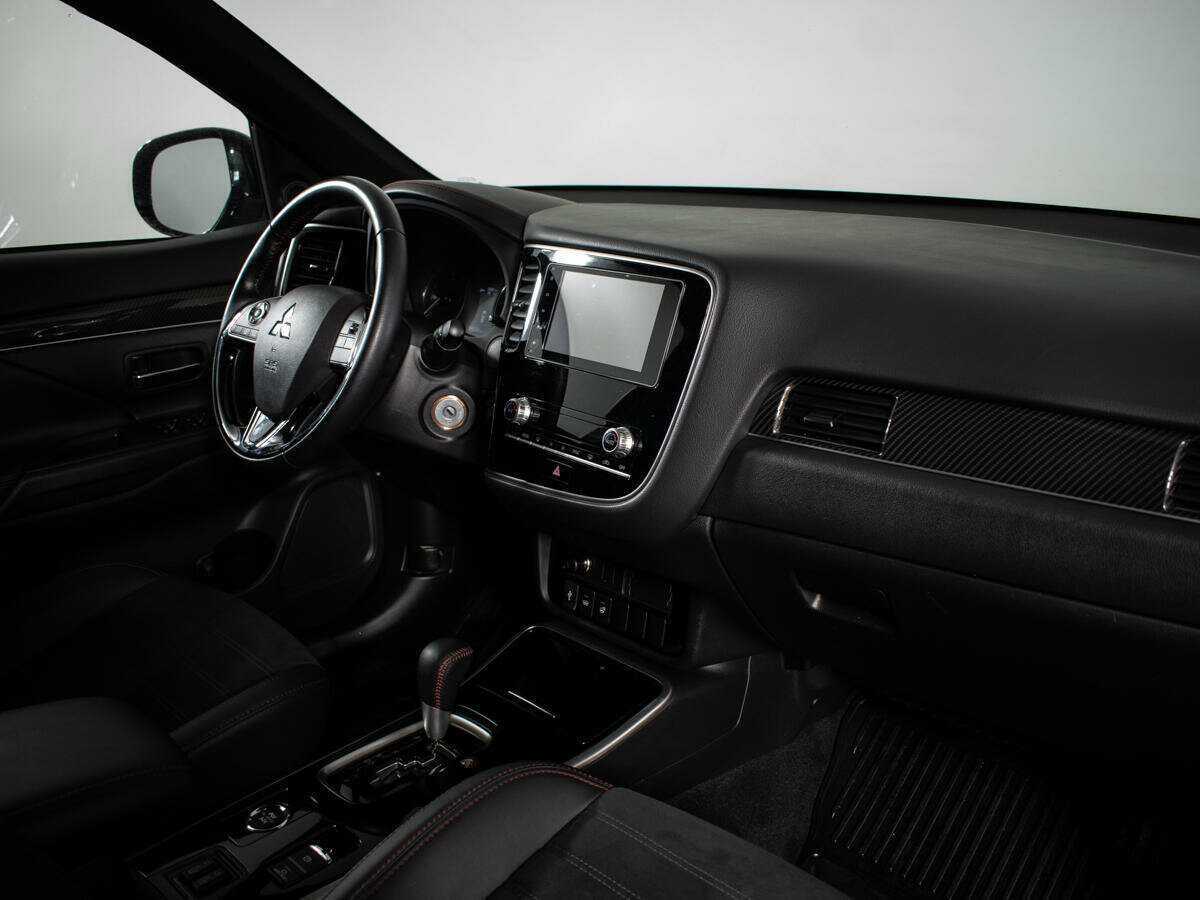 Купить Mitsubishi Outlander, 2021, 43 633 км.. Фото: #6