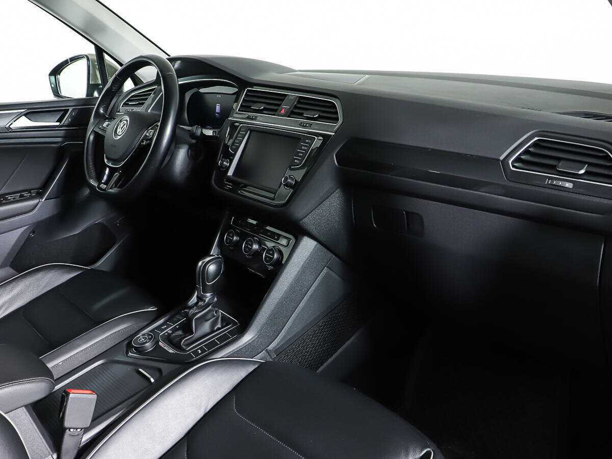 Купить Volkswagen Tiguan, 2017, 128 366 км.. Фото: #10