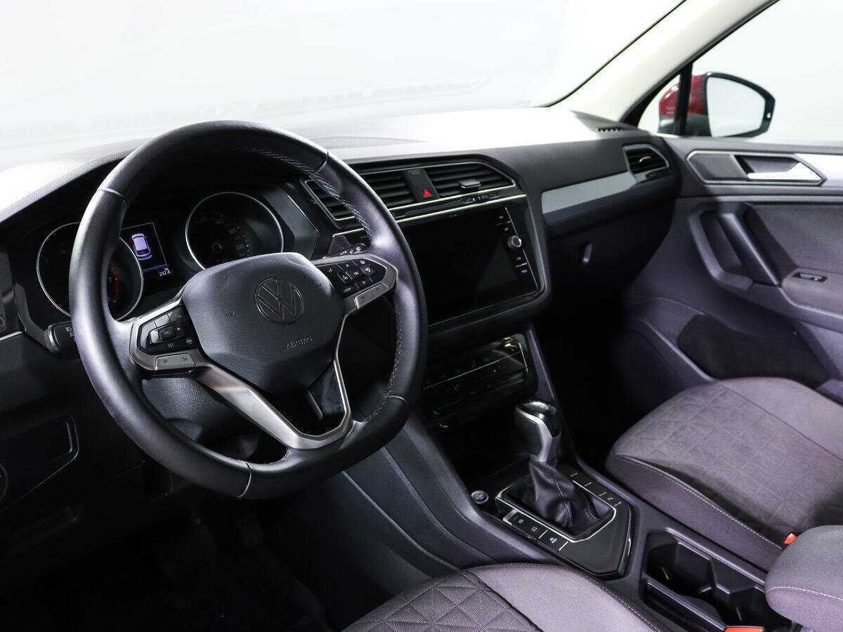 Купить Volkswagen Tiguan, 2021, 43 141 км.. Фото: #11