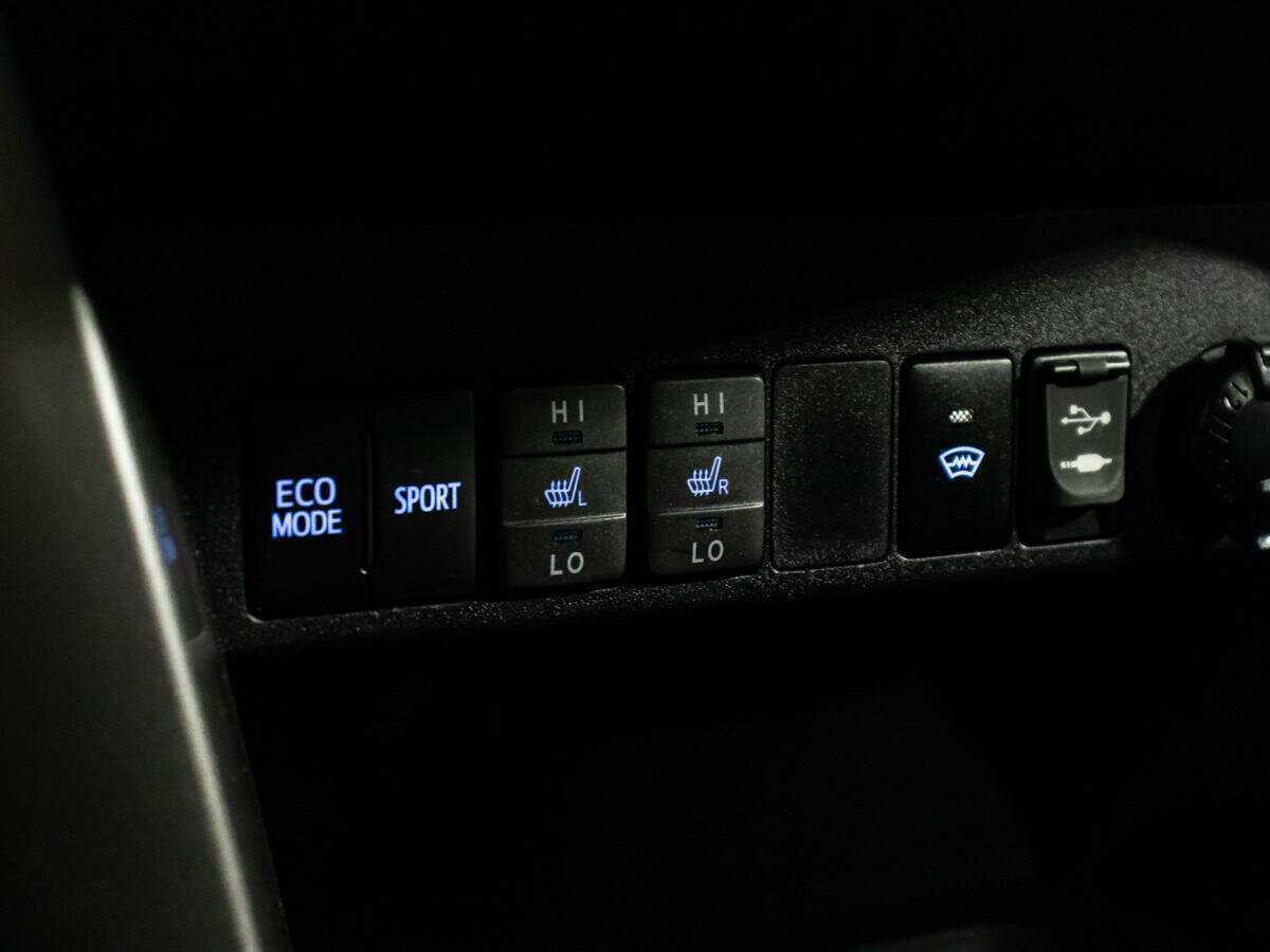 Купить Toyota RAV4, 2016, 141 638 км.. Фото: #18