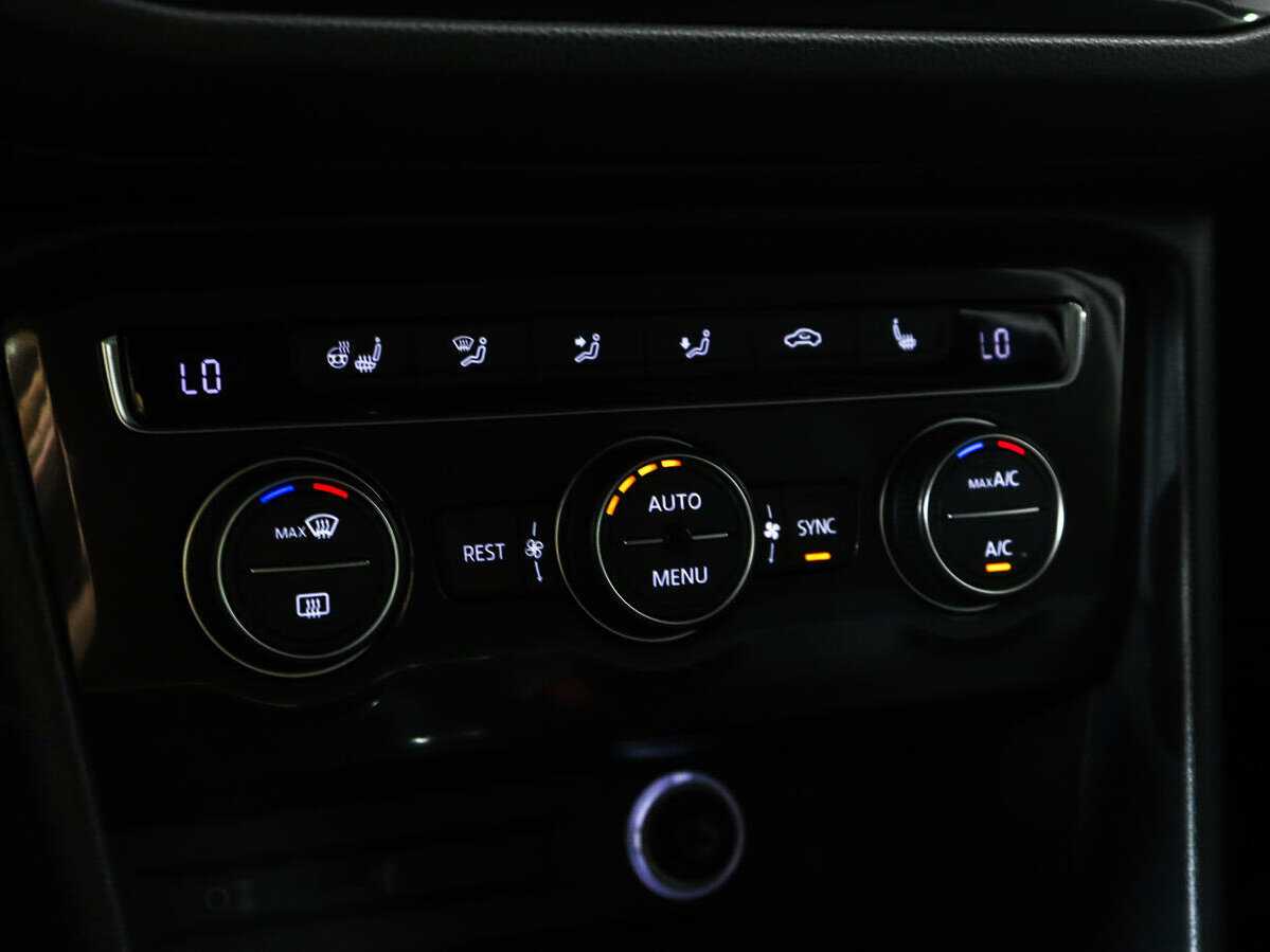 Купить Volkswagen Tiguan, 2017, 165 211 км.. Фото: #15