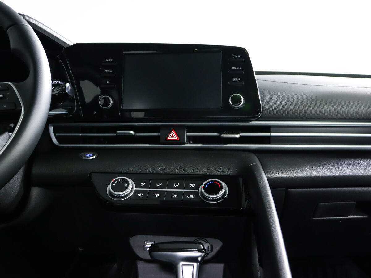 Купить Hyundai Elantra, 2022, 18 393 км.. Фото: #10