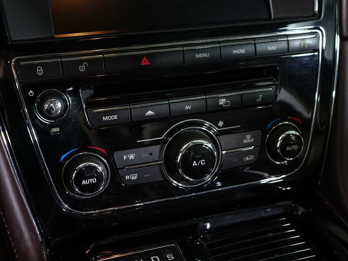 Купить Jaguar XJ, 2014, 73 102 км.. Фото: #32