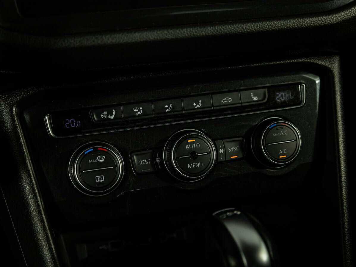 Купить Volkswagen Tiguan, 2018, 86 835 км.. Фото: #18