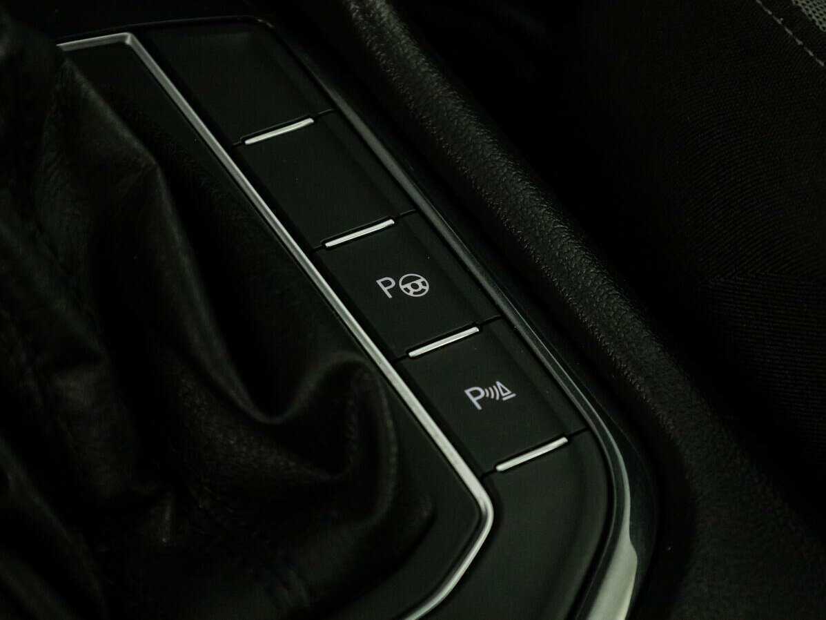 Купить Volkswagen Tiguan, 2018, 86 835 км.. Фото: #20