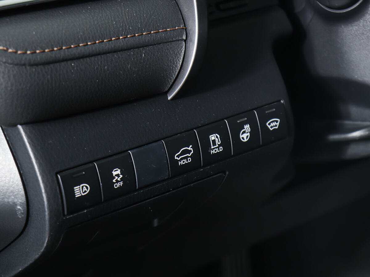 Купить Toyota Camry, 2019, 62 266 км.. Фото: #16