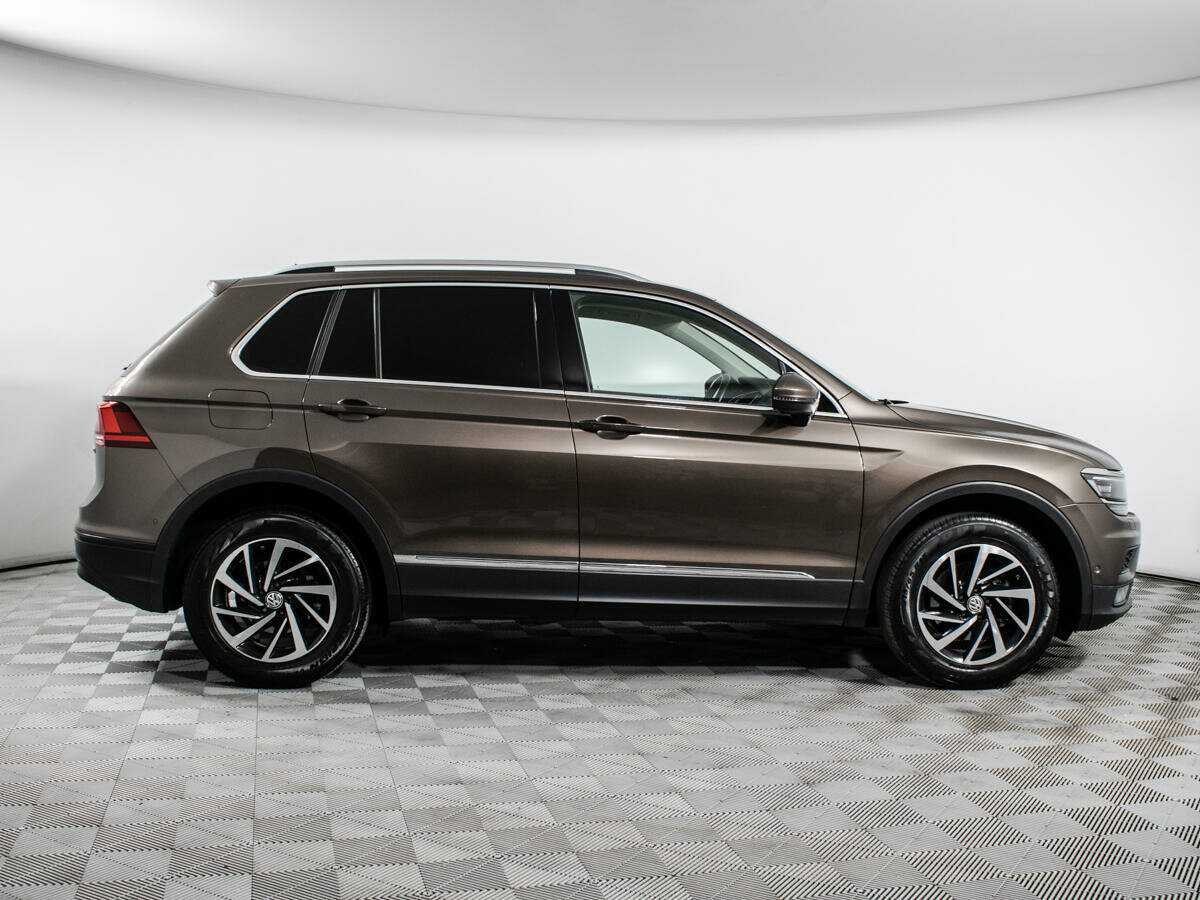 Купить Volkswagen Tiguan, 2018, 121 686 км.. Фото: #3