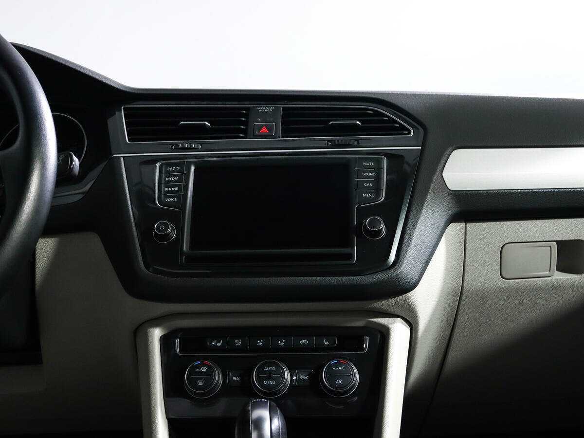 Купить Volkswagen Tiguan, 2017, 107 600 км.. Фото: #10