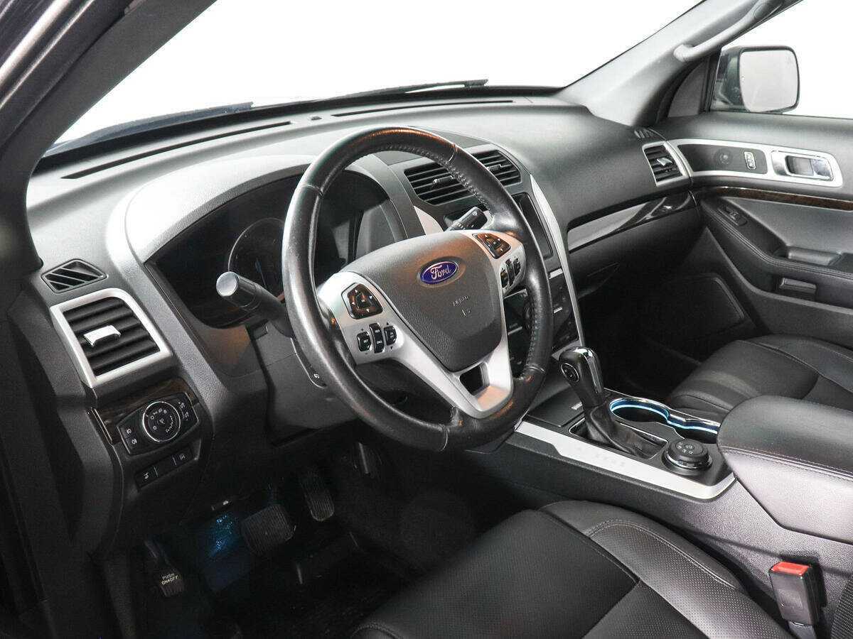 Купить Ford Explorer, 2015, 107 788 км.. Фото: #4