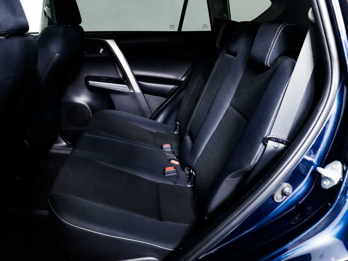 Купить Toyota RAV4, 2018, 74 424 км.. Фото: #8