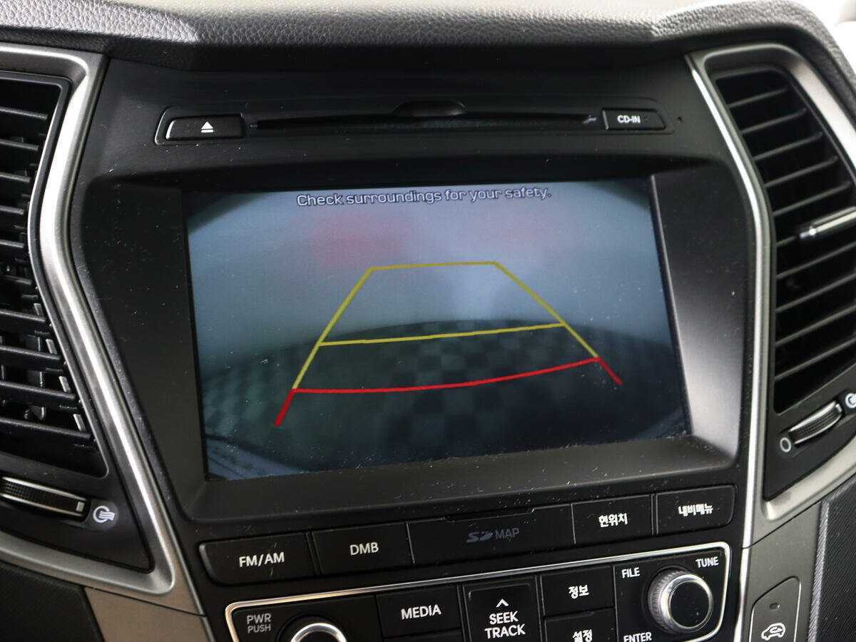 Купить Hyundai Santa Fe, 2016, 130 583 км.. Фото: #14