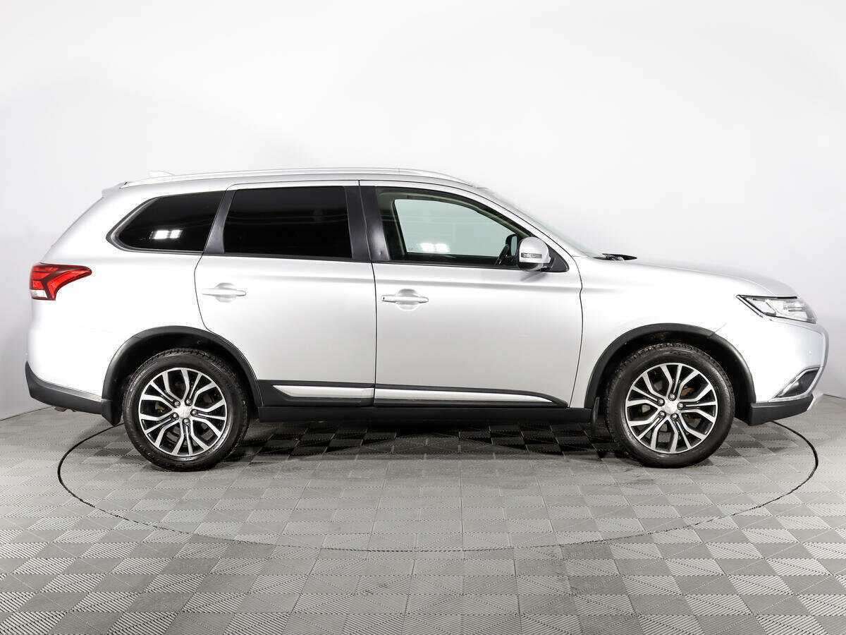 Купить Mitsubishi Outlander, 2017, 153 940 км.. Фото: #4