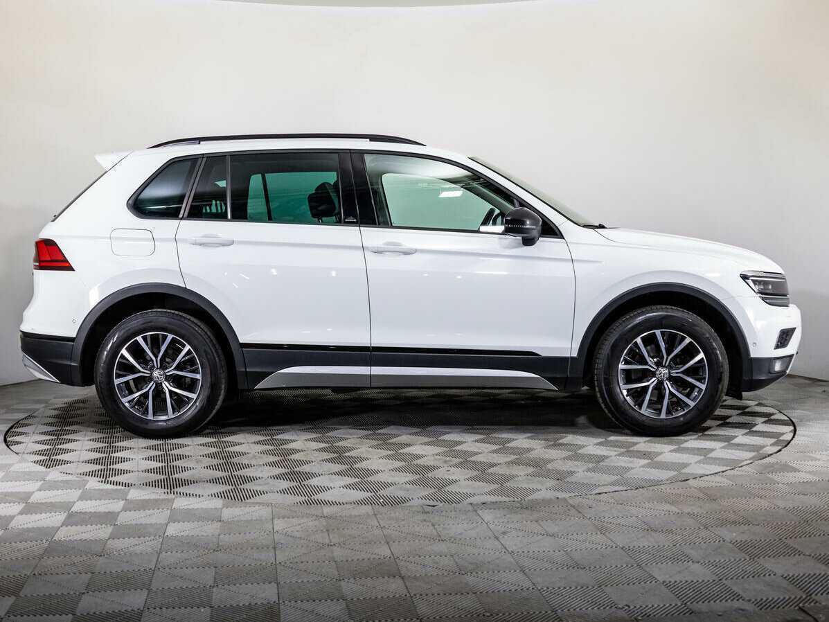 Купить Volkswagen Tiguan, 2019, 132 813 км.. Фото: #3