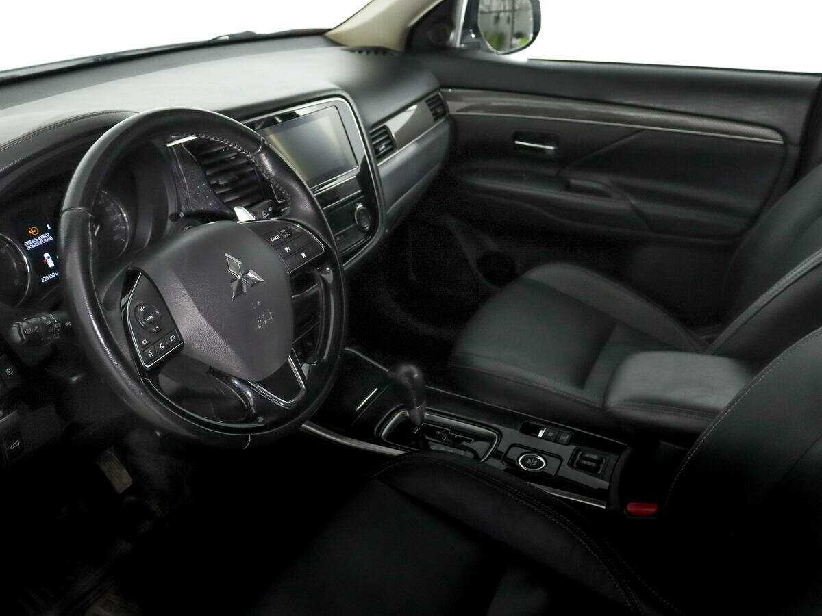 Купить Mitsubishi Outlander, 2019, 228 149 км.. Фото: #9