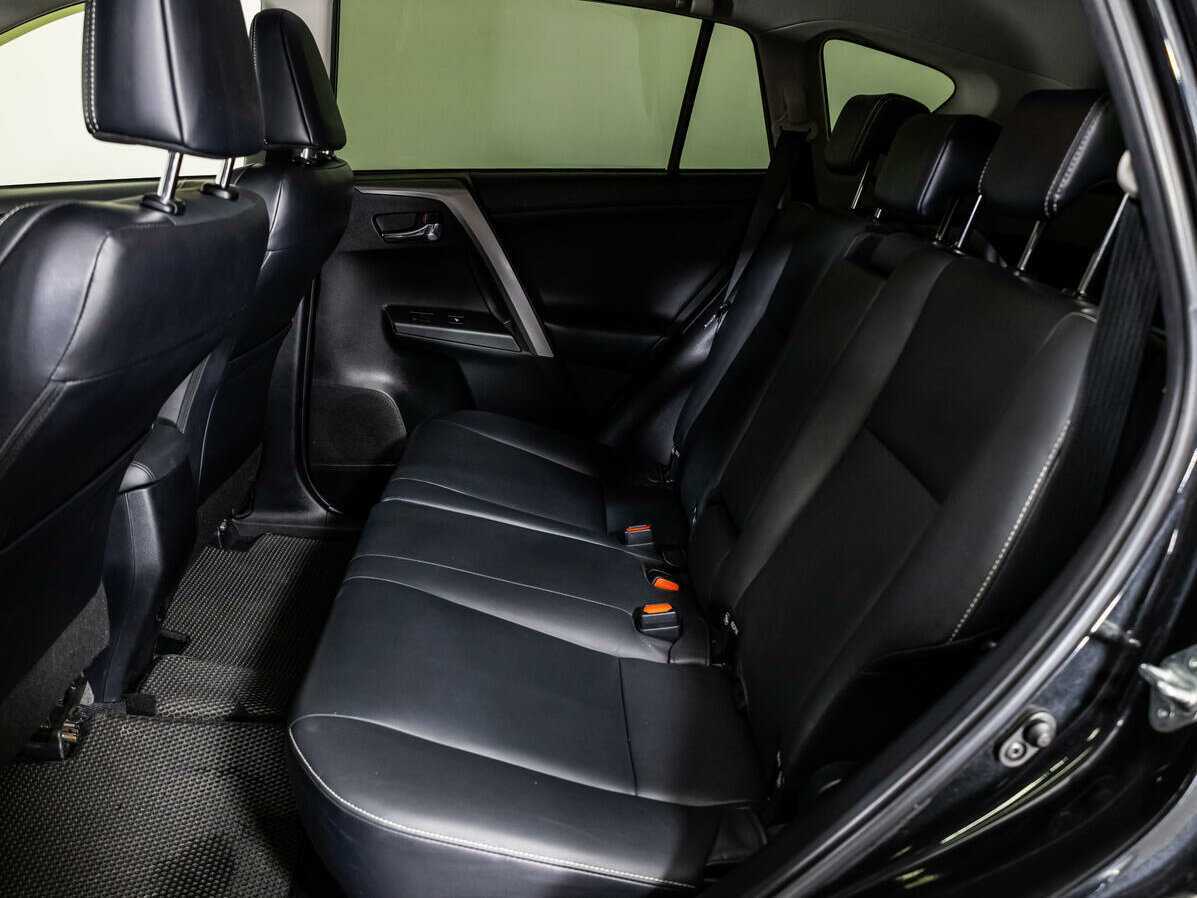 Купить Toyota RAV4, 2016, 81 294 км.. Фото: #9