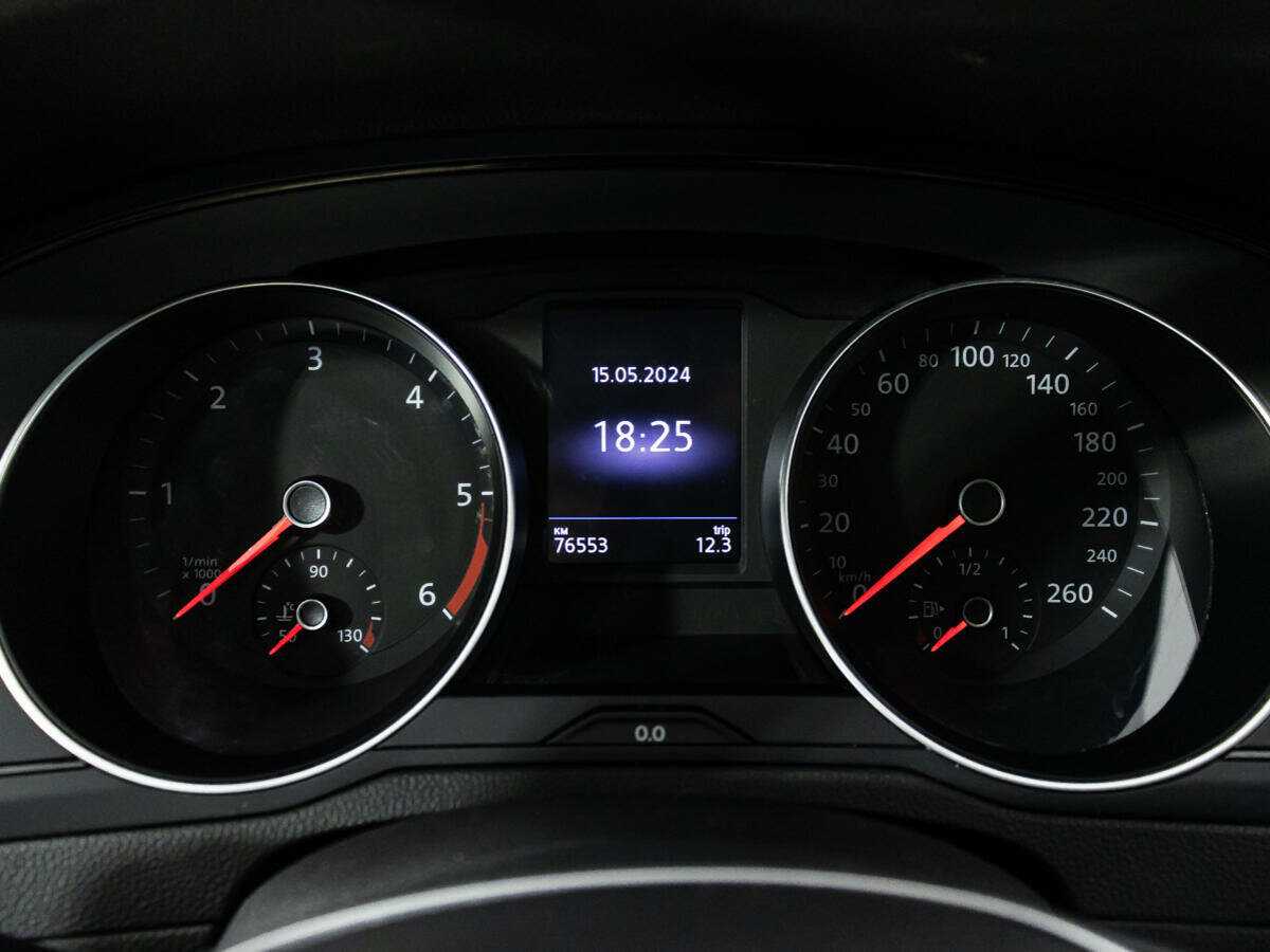 Купить Volkswagen Passat, 2017, 76 550 км.. Фото: #11