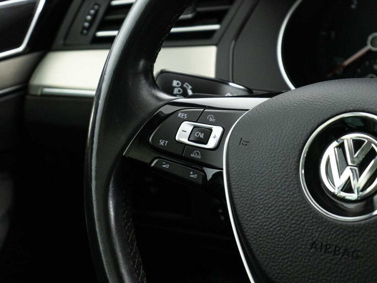 Купить Volkswagen Passat, 2017, 76 550 км.. Фото: #17