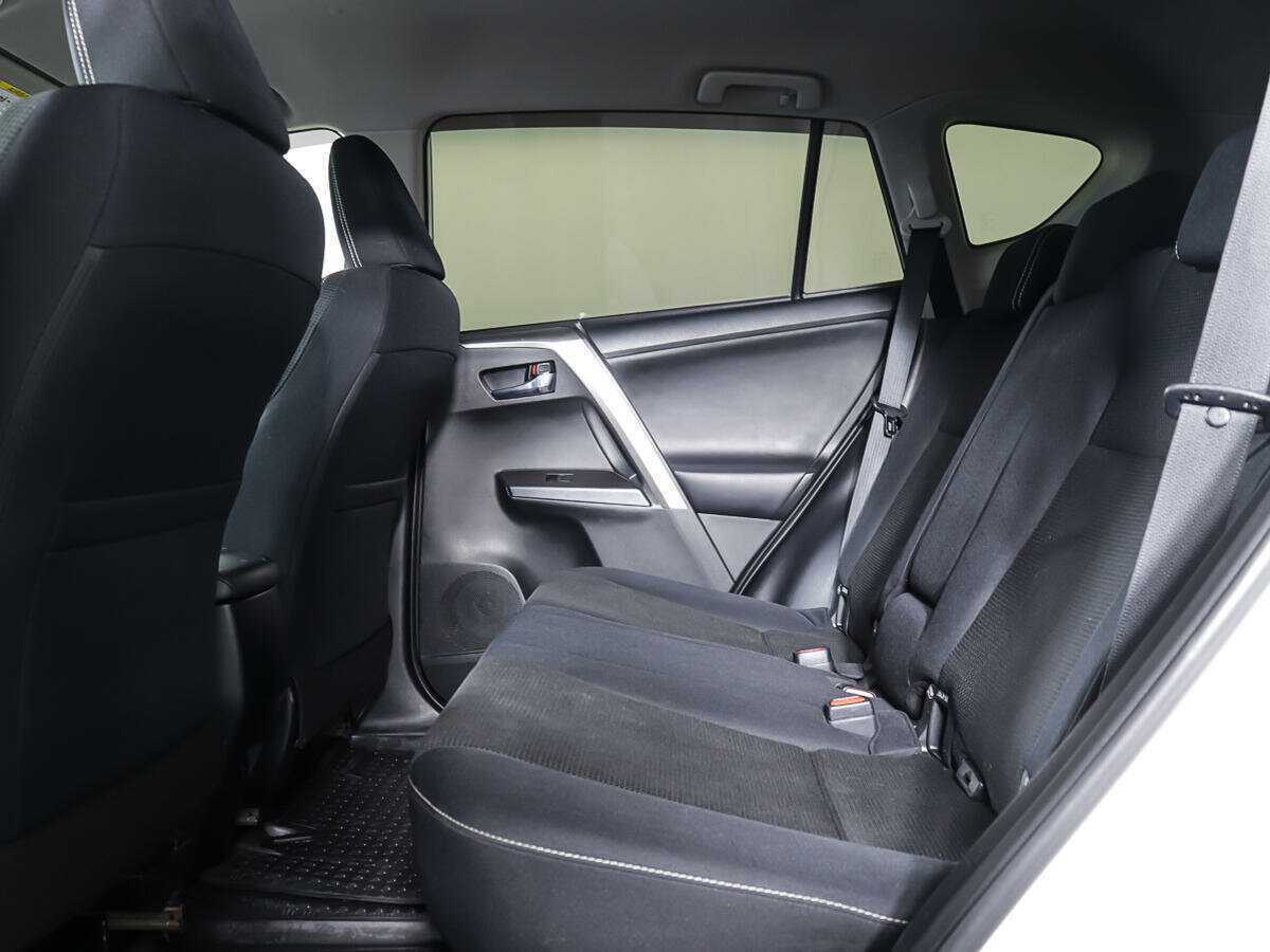 Купить Toyota RAV4, 2016, 116 530 км.. Фото: #7