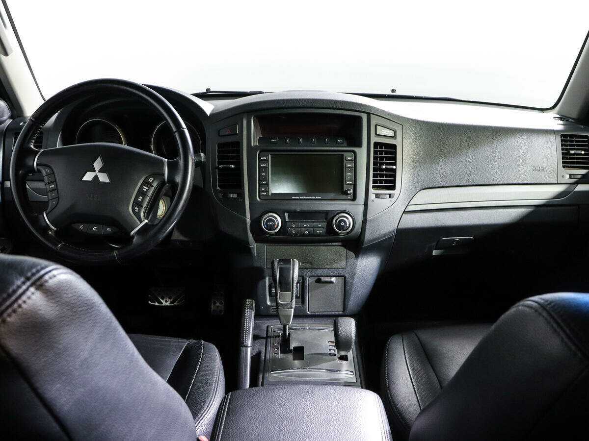 Купить Mitsubishi Pajero, 2012, 191 617 км.. Фото: #9