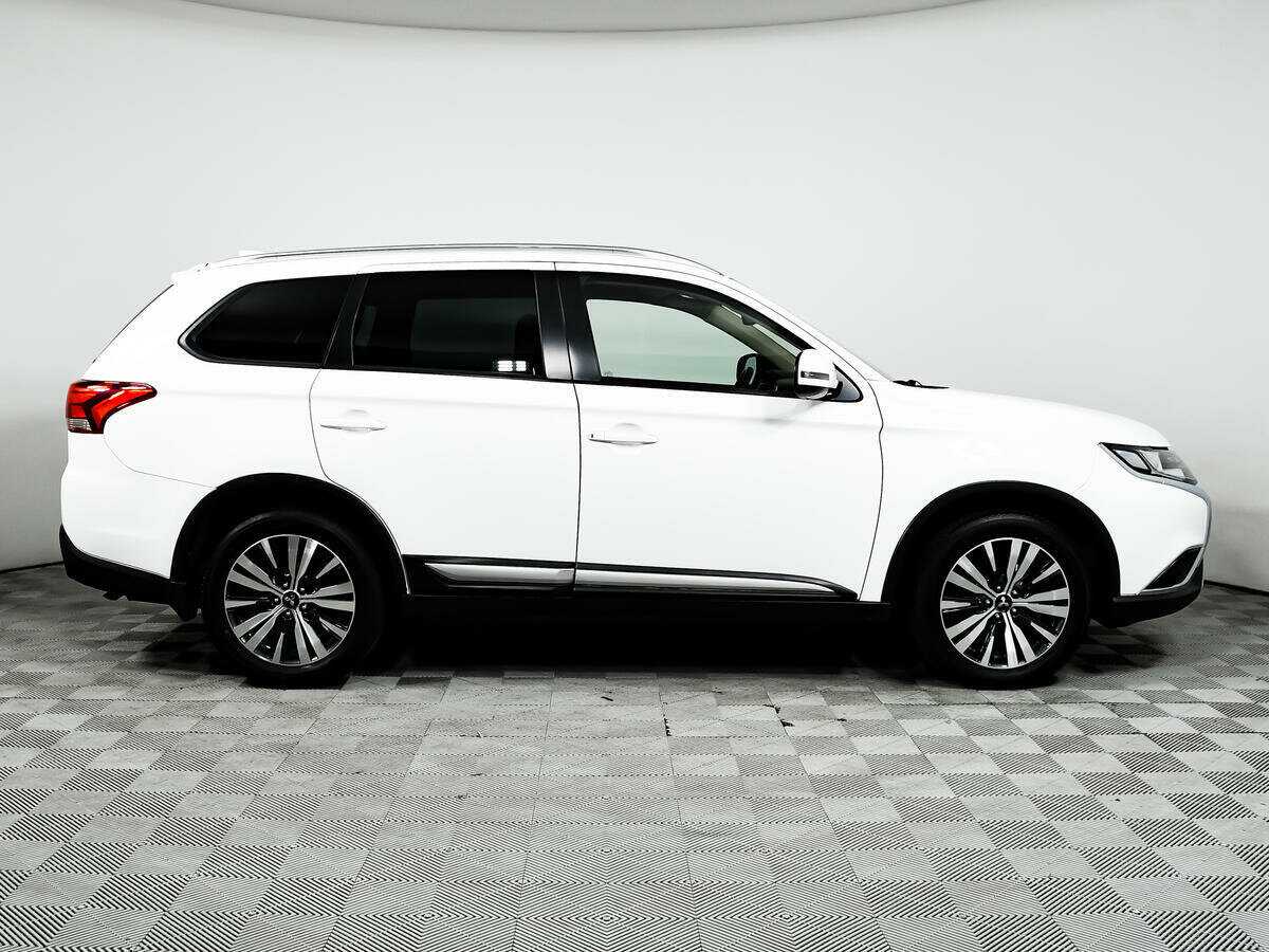 Купить Mitsubishi Outlander, 2019, 77 333 км.. Фото: #3