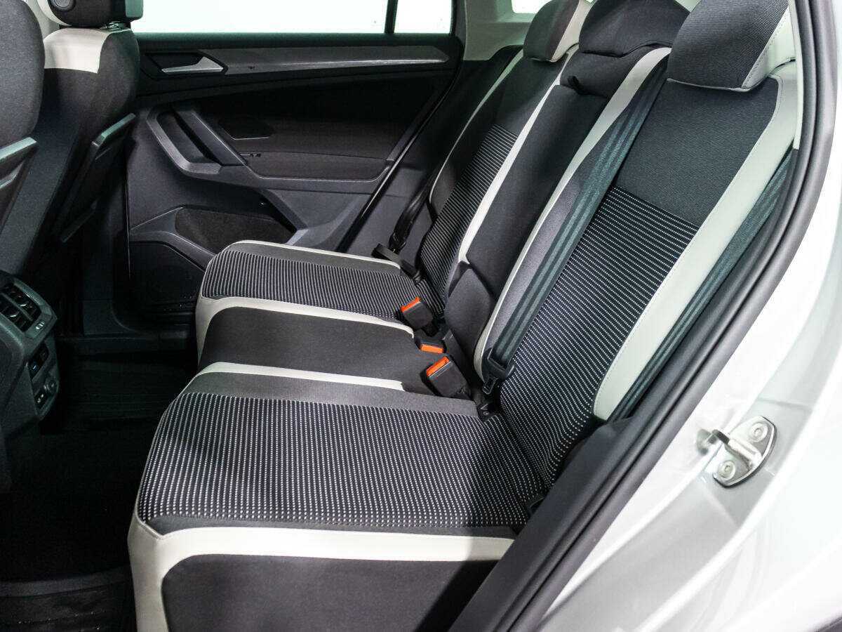 Купить Volkswagen Tiguan, 2019, 82 778 км.. Фото: #9