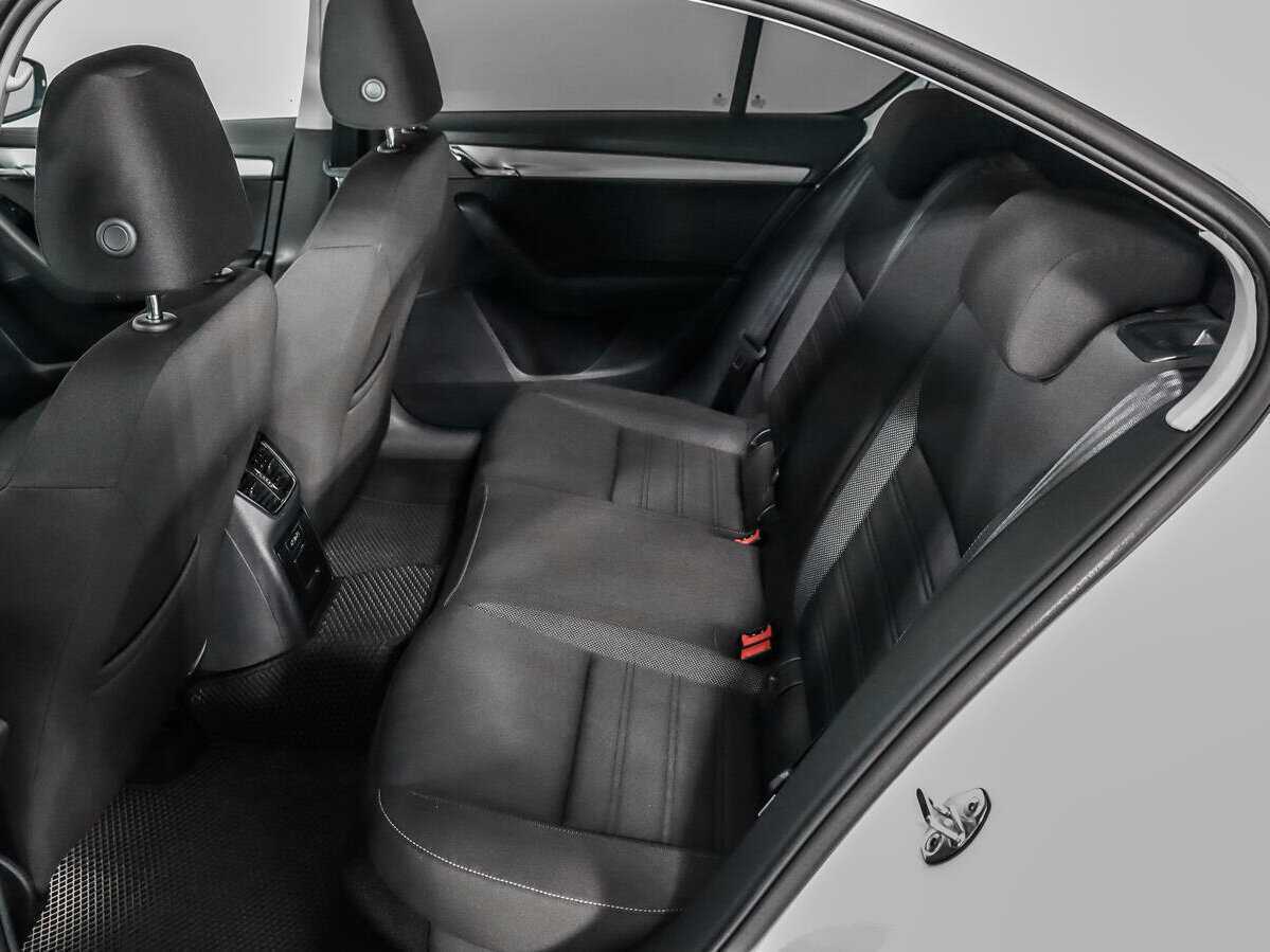 Купить Skoda Octavia, 2018, 143 347 км.. Фото: #9