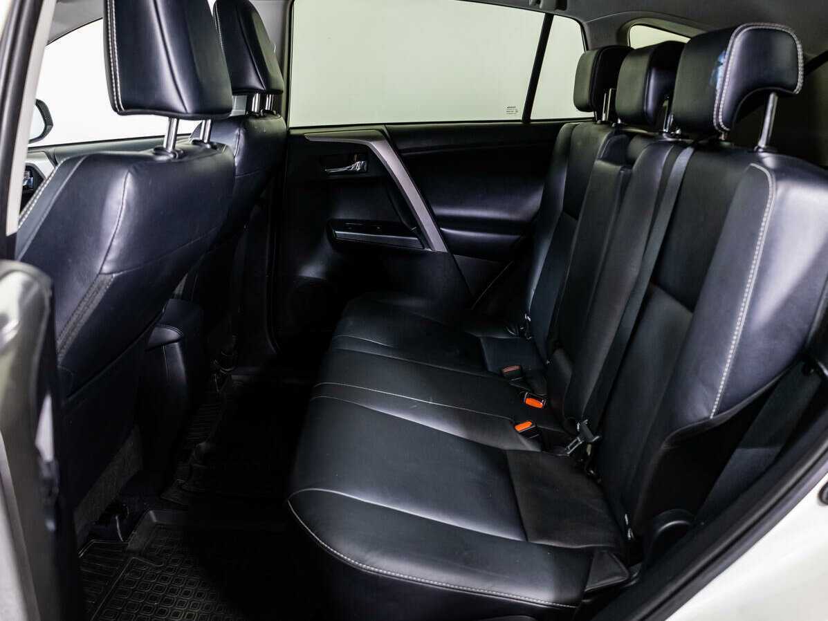 Купить Toyota RAV4, 2018, 130 771 км.. Фото: #7