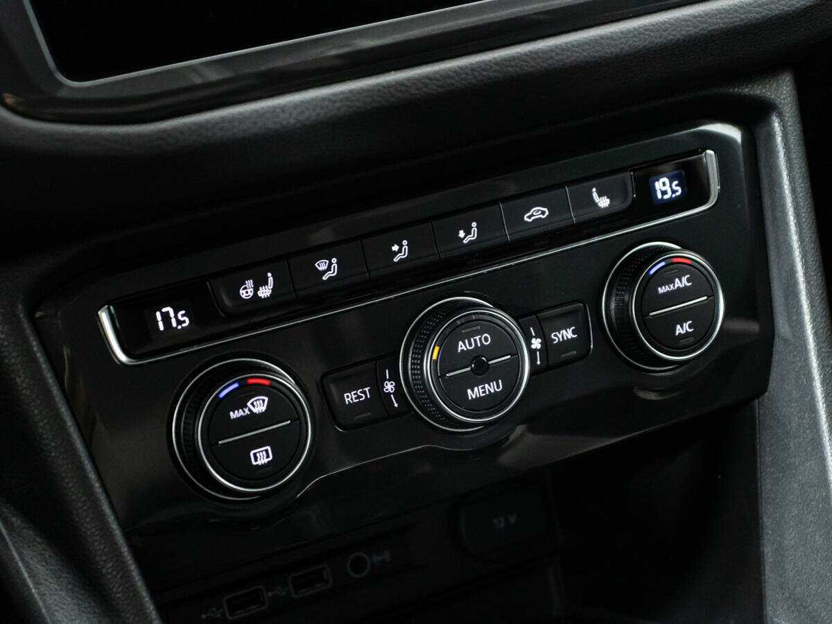 Купить Volkswagen Tiguan, 2020, 71 200 км.. Фото: #15