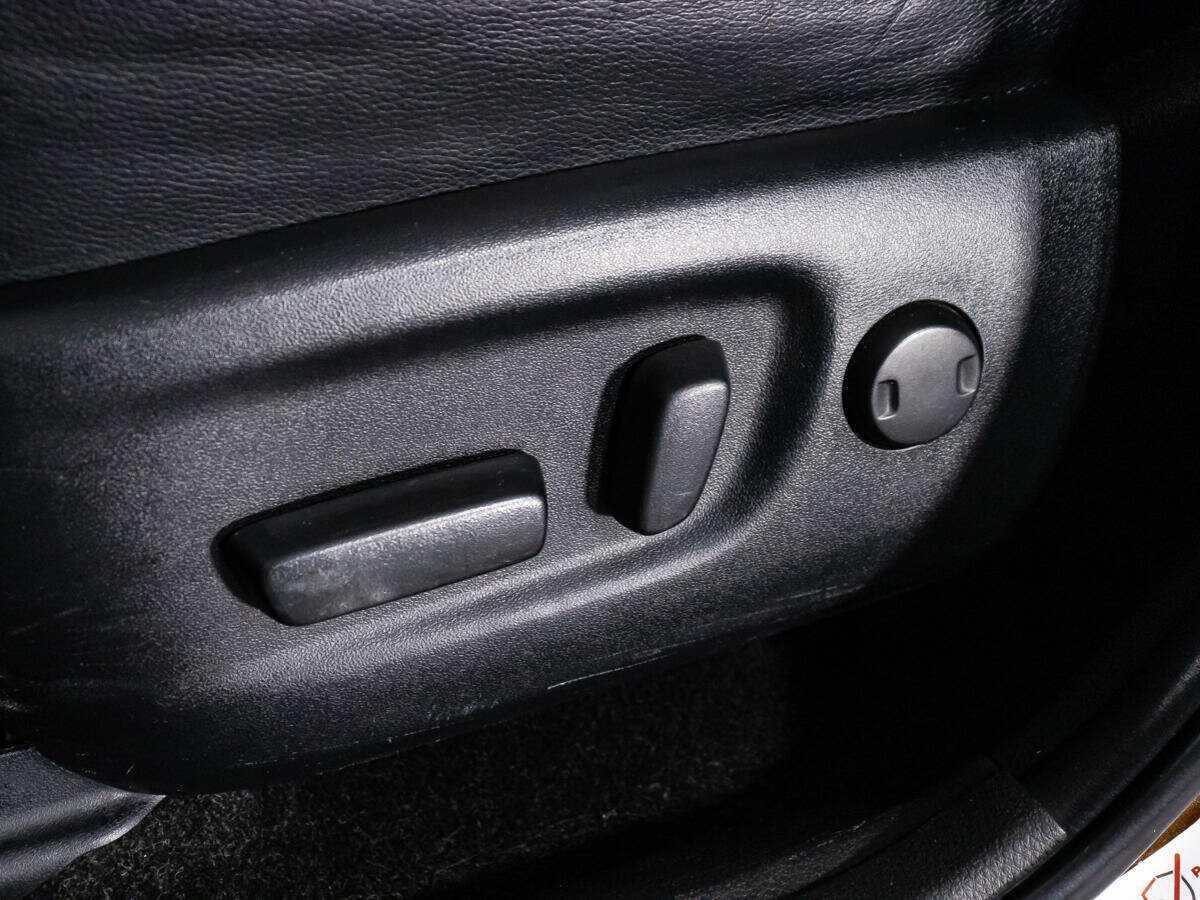 Купить Toyota RAV4, 2016, 74 620 км.. Фото: #19