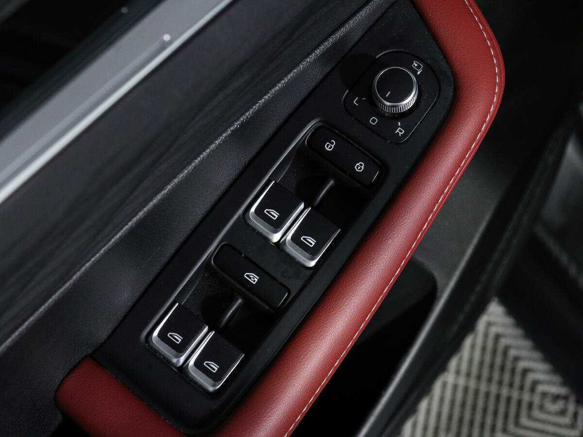 Купить Geely Coolray, 2023, 16 393 км.. Фото: #18