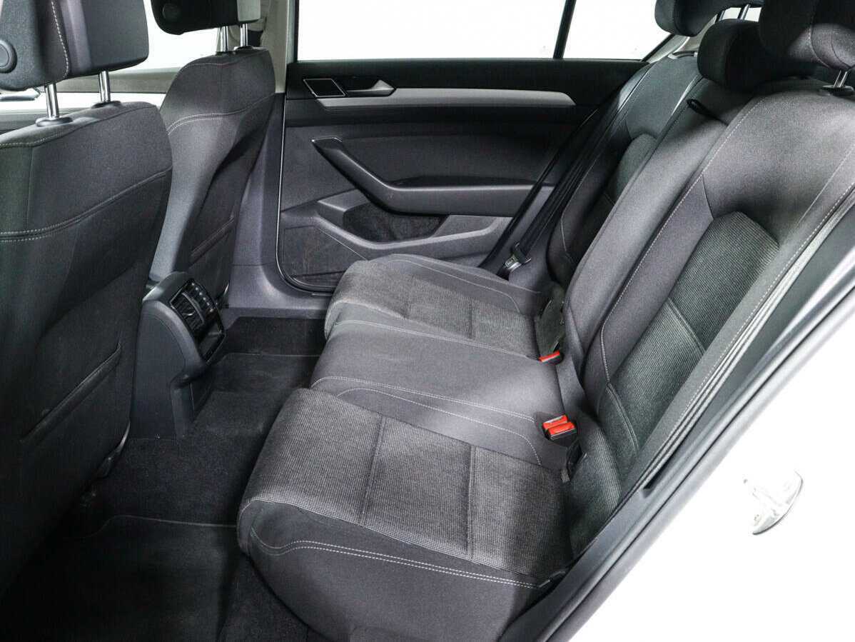 Купить Volkswagen Passat, 2019, 64 491 км.. Фото: #7