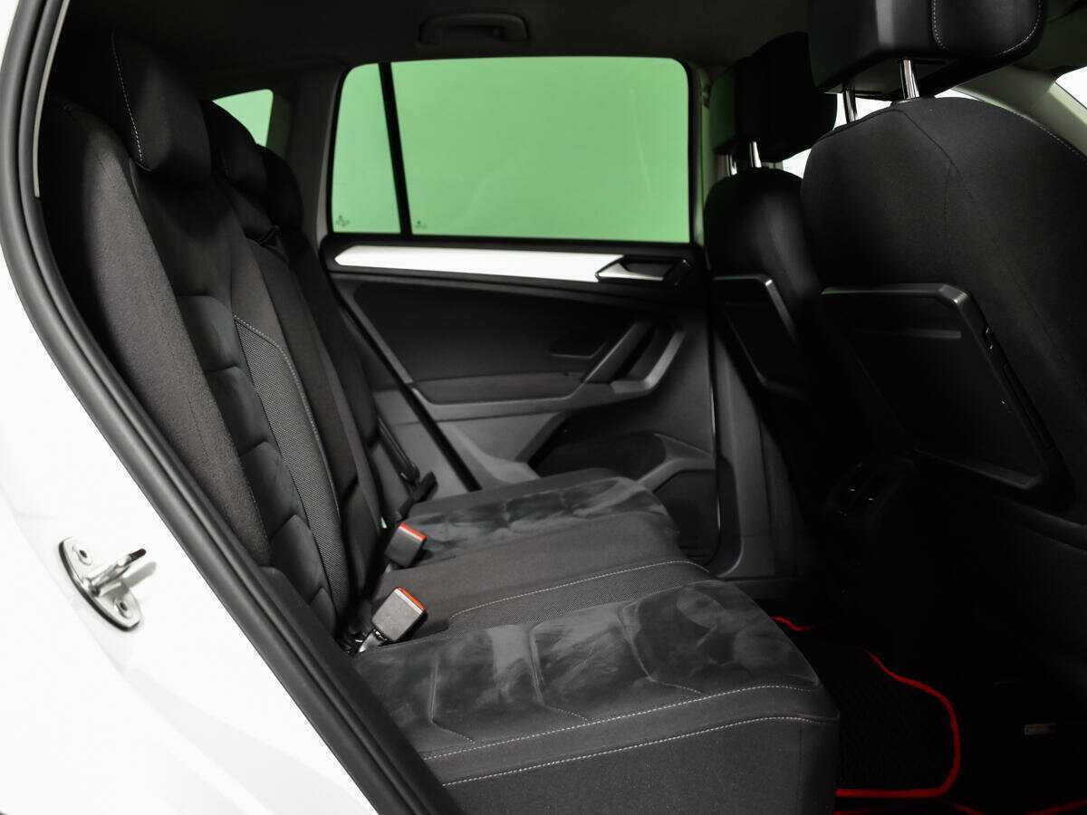 Купить Volkswagen Tiguan, 2018, 120 709 км.. Фото: #9