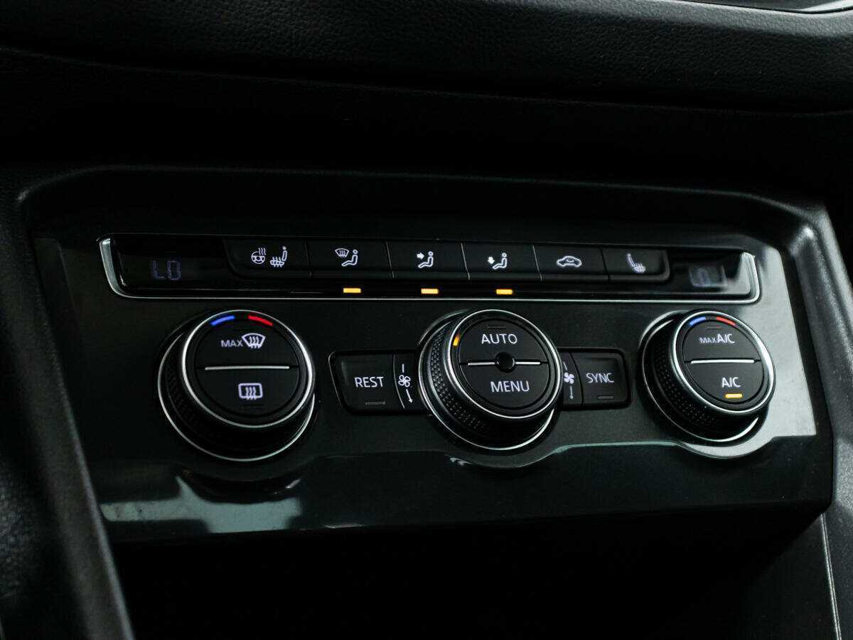 Купить Volkswagen Tiguan, 2018, 141 557 км.. Фото: #15