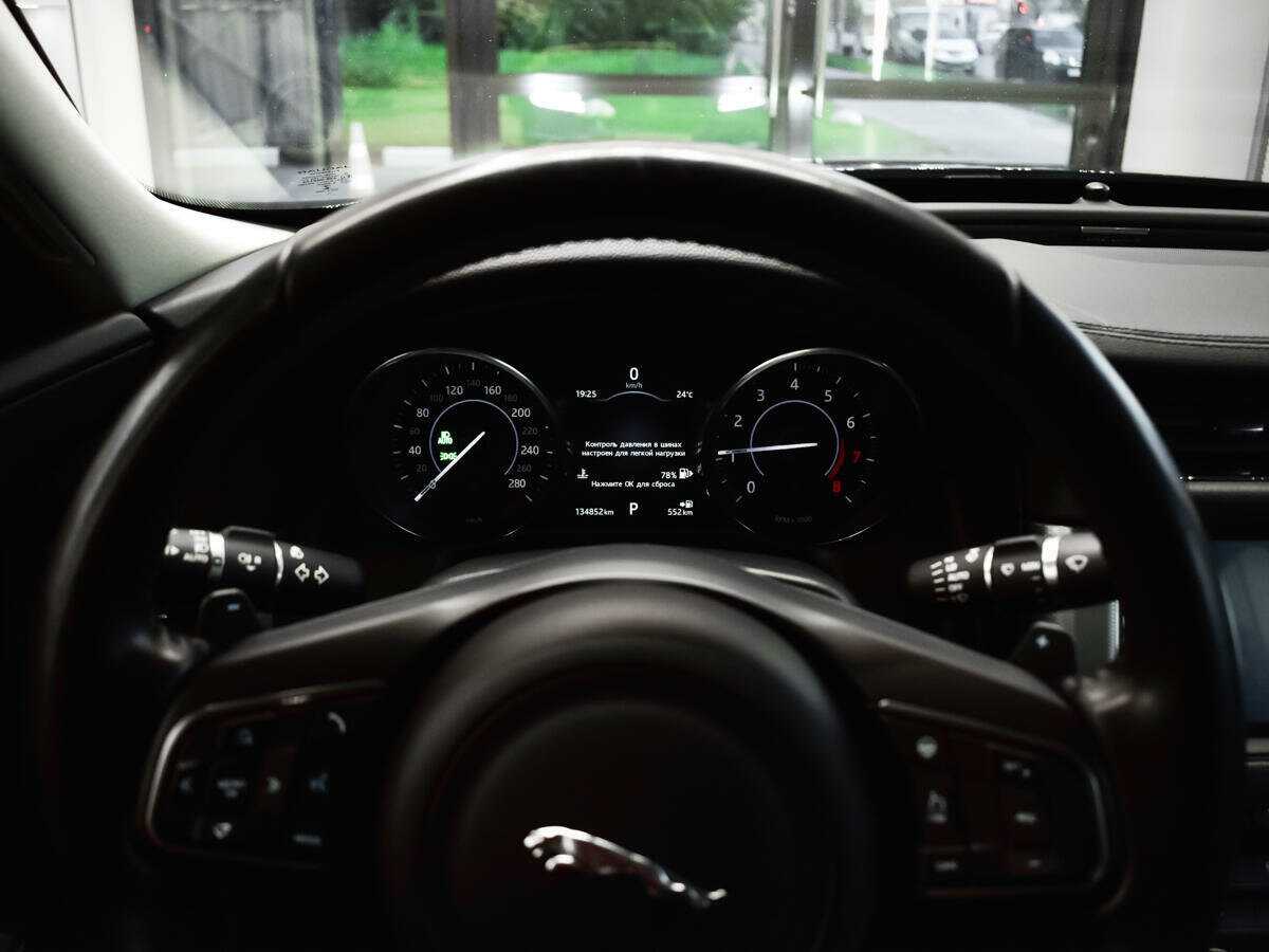 Купить Jaguar XF, 2016, 134 411 км.. Фото: #6