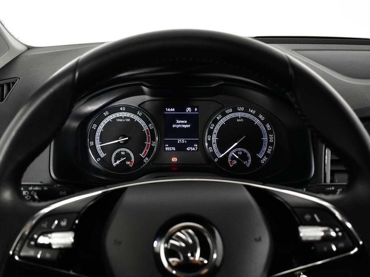 Купить Skoda Karoq, 2021, 95 576 км.. Фото: #9