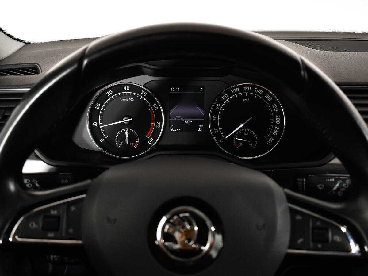 Купить Skoda Superb, 2016, 90 375 км.. Фото: #10