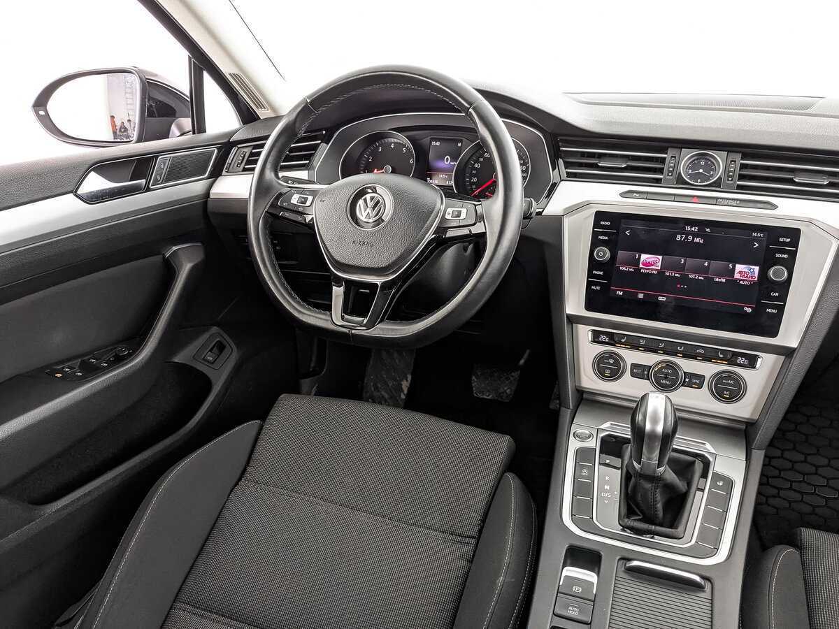 Купить Volkswagen Passat, 2018, 108 936 км.. Фото: #16