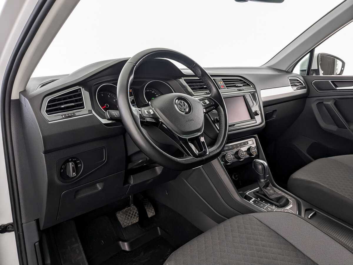 Купить Volkswagen Tiguan, 2017, 149 199 км.. Фото: #13
