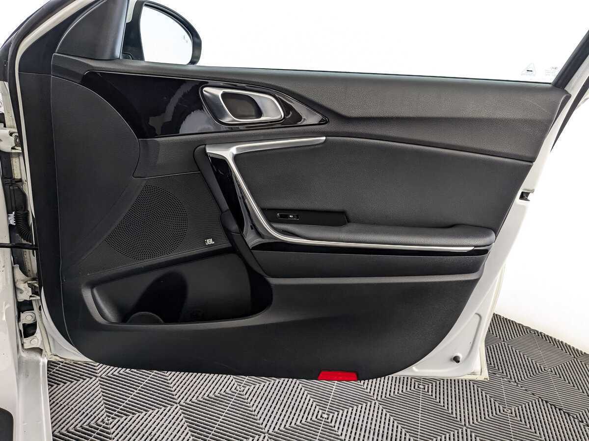 Купить Kia Ceed, 2019, 39 153 км.. Фото: #19