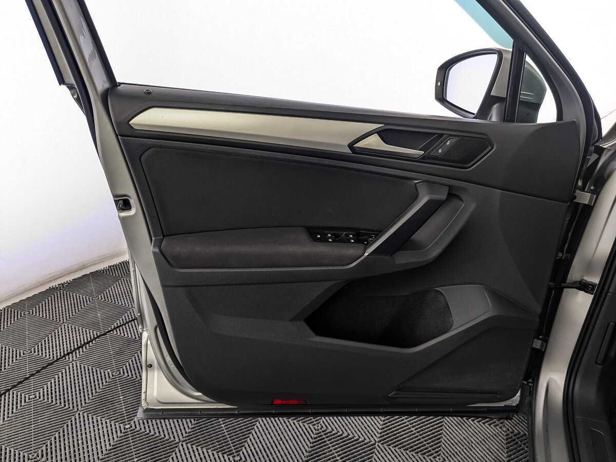 Купить Volkswagen Tiguan, 2019, 70 206 км.. Фото: #14