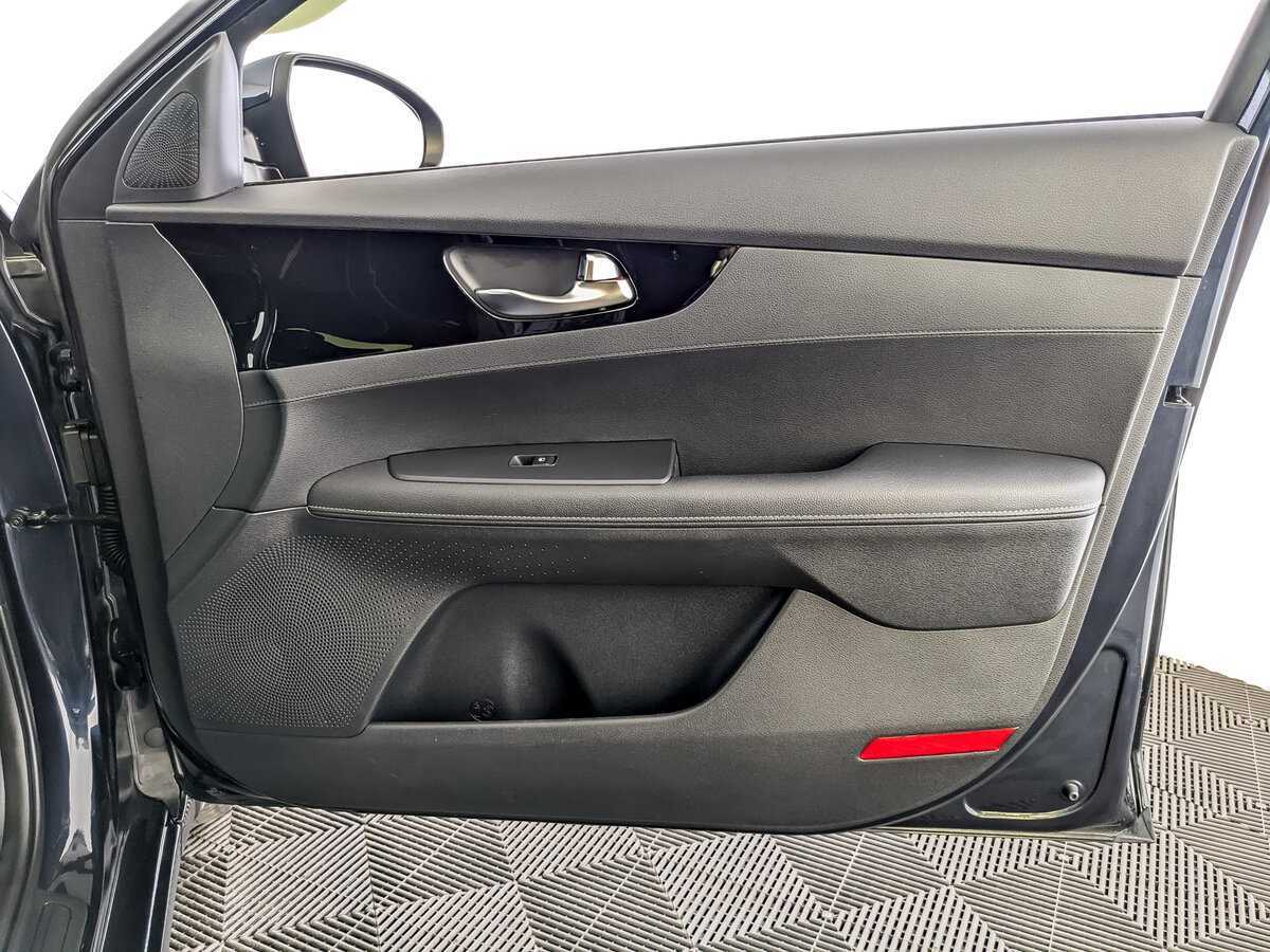 Купить Kia Cerato, 2021, 56 300 км.. Фото: #19
