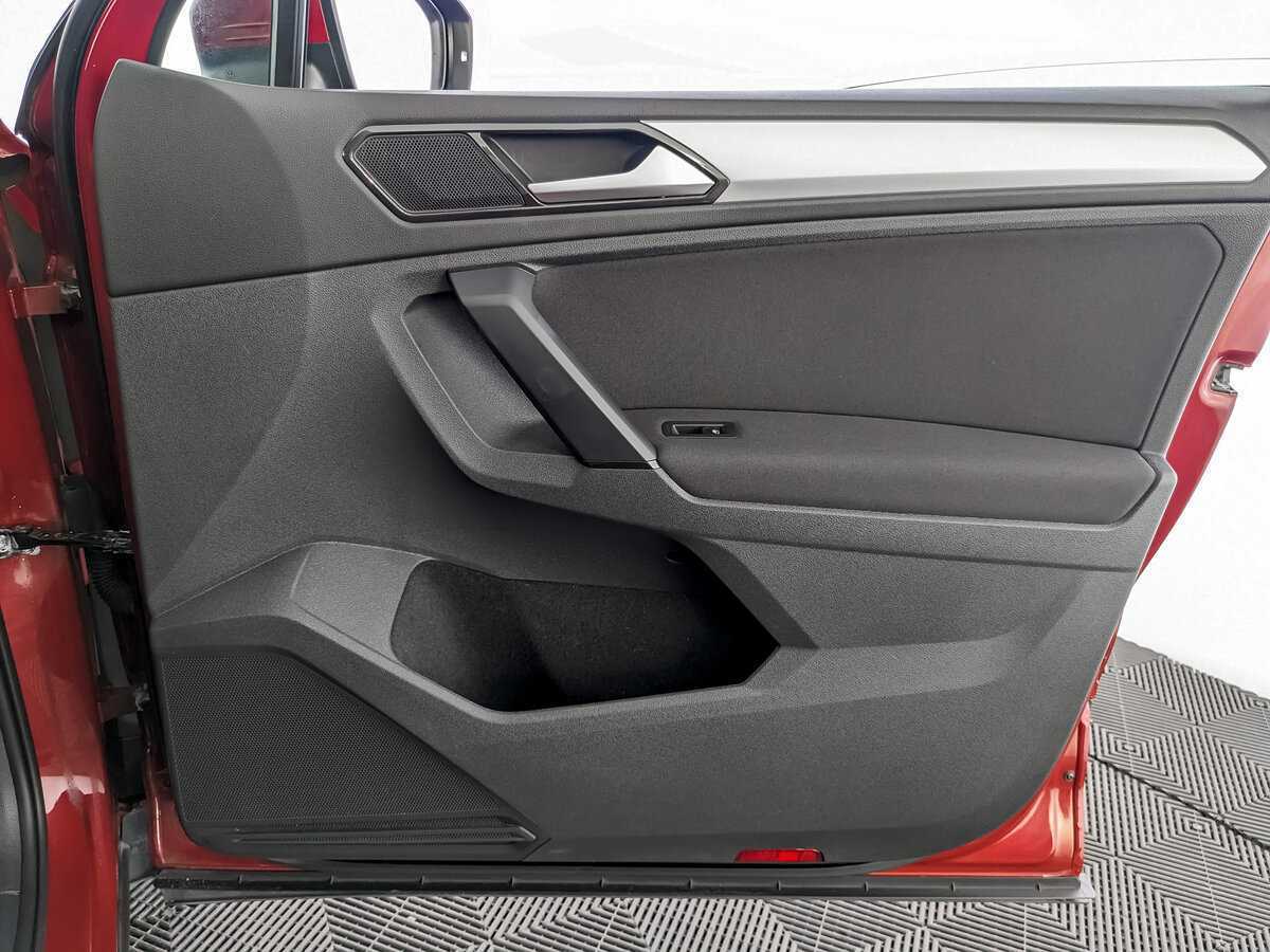 Купить Volkswagen Tiguan, 2017, 76 816 км.. Фото: #18