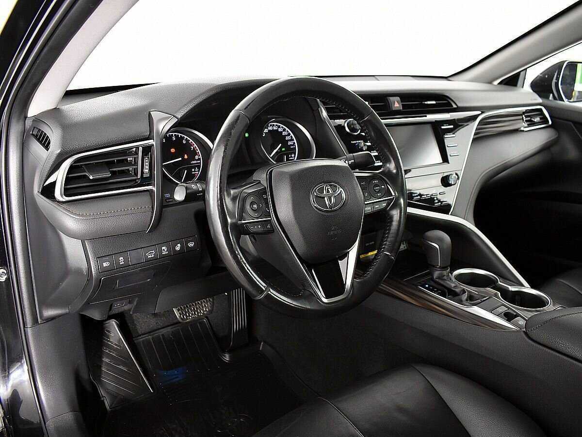 Купить Toyota Camry, 2019, 181 238 км.. Фото: #6