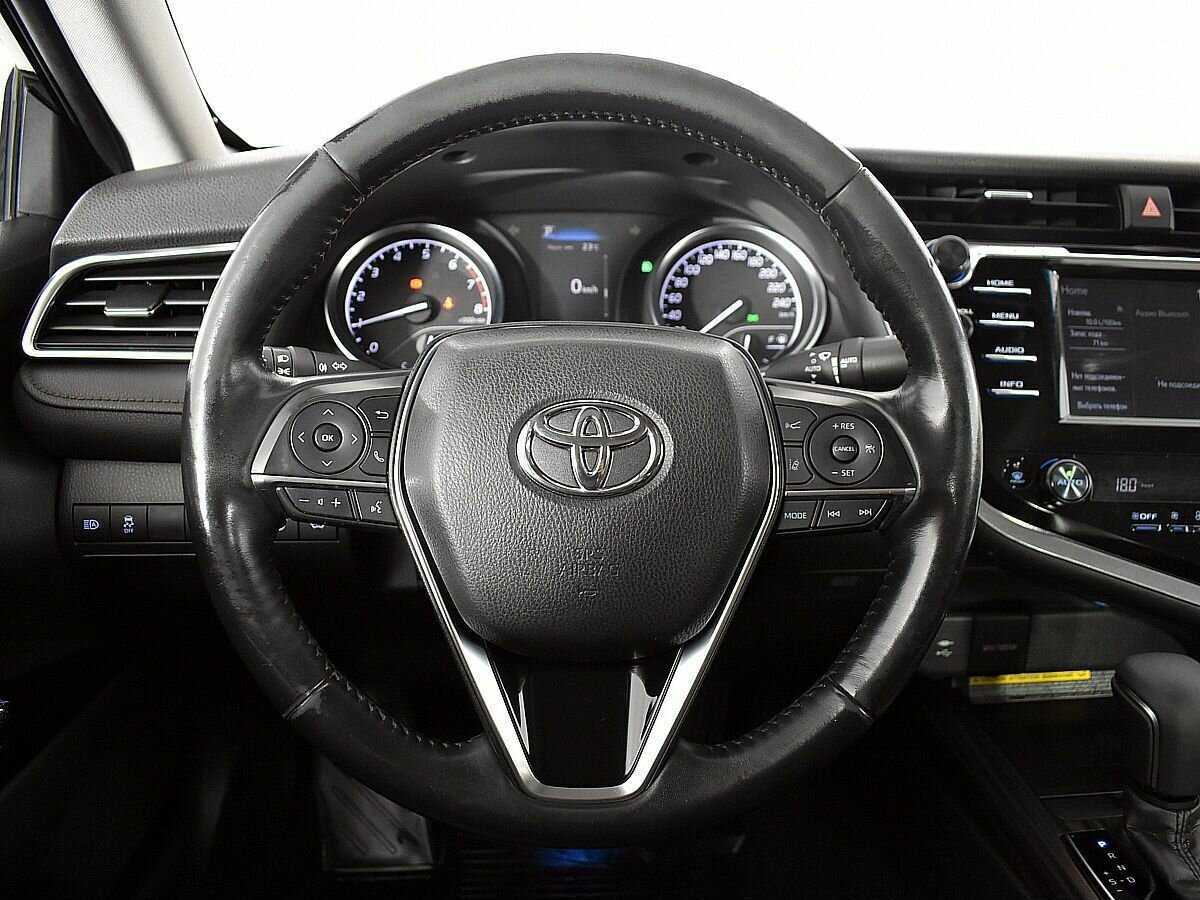 Купить Toyota Camry, 2019, 181 238 км.. Фото: #10
