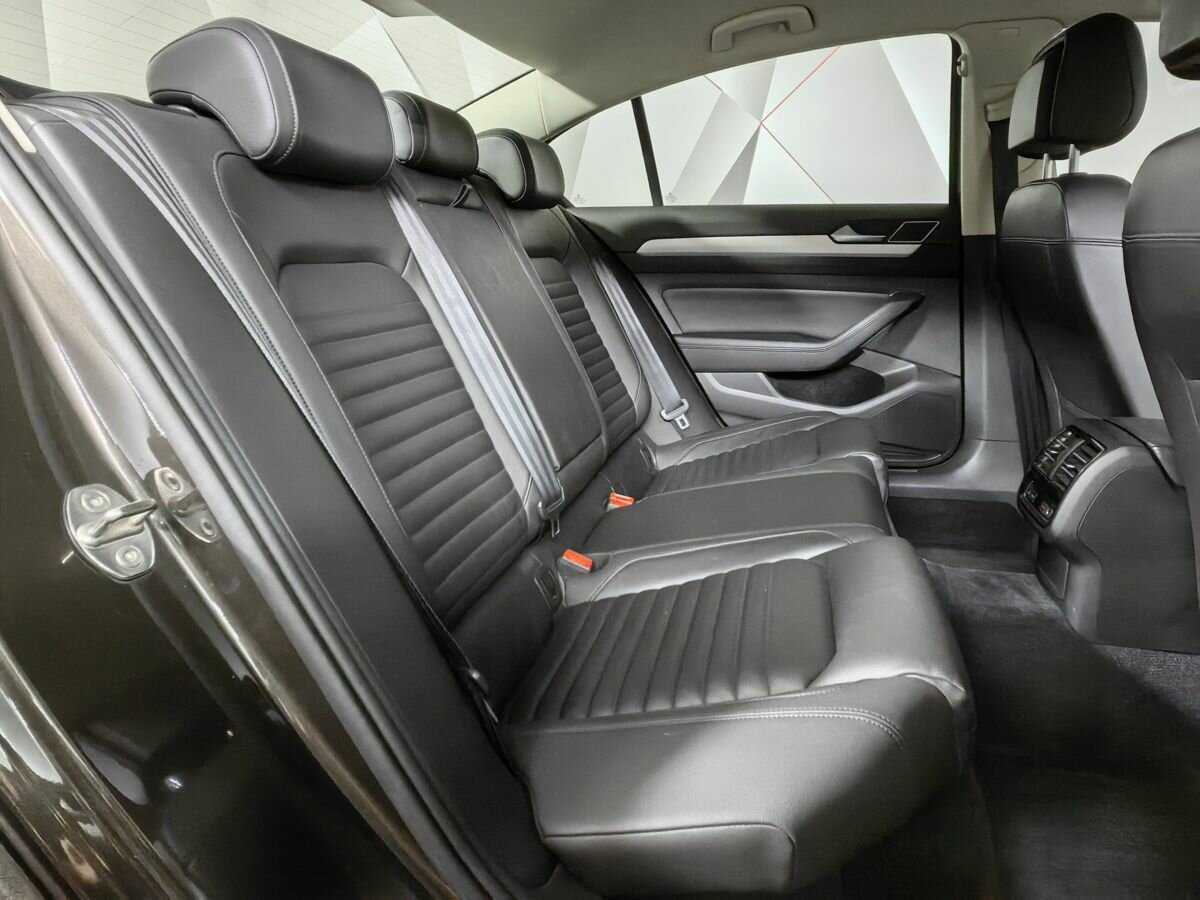 Купить Volkswagen Passat, 2017, 50 341 км.. Фото: #11