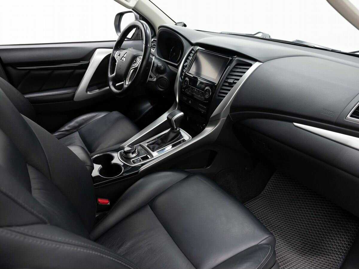 Купить Mitsubishi Pajero Sport, 2017, 105 000 км.. Фото: #10