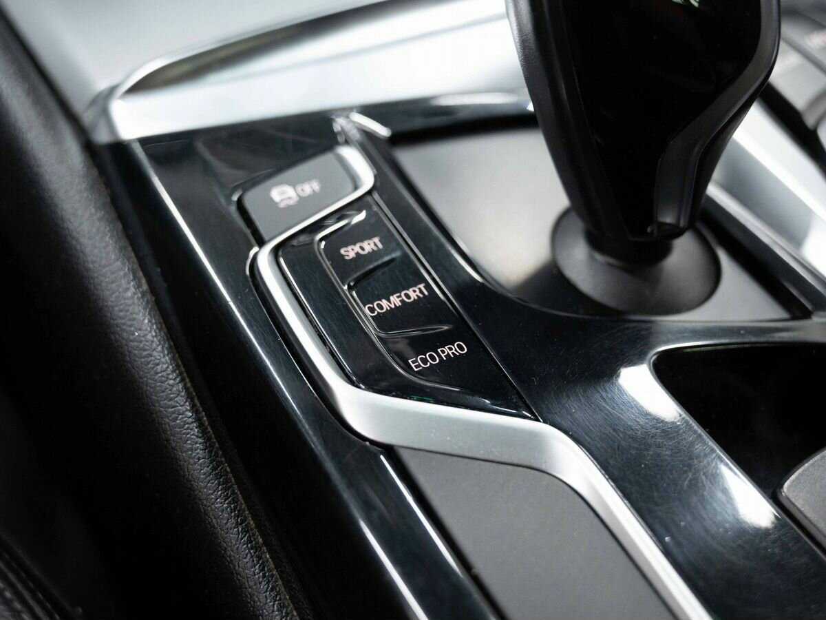 Купить BMW 5 серии, 2018, 155 280 км.. Фото: #24