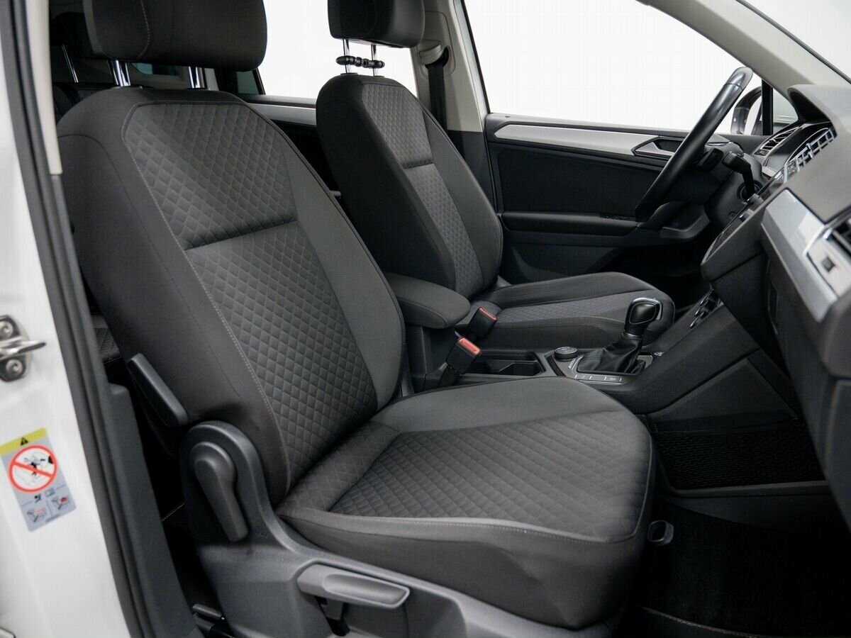 Купить Volkswagen Tiguan, 2018, 120 199 км.. Фото: #7